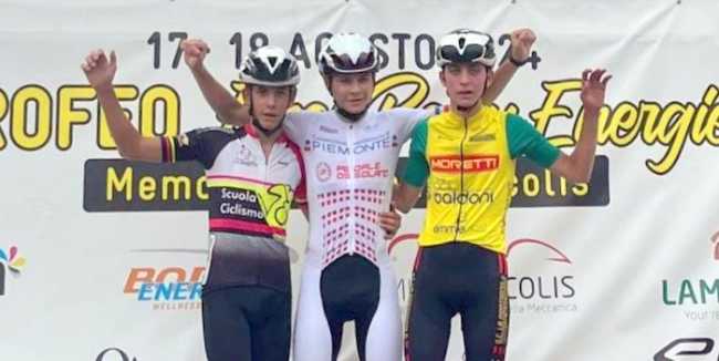 Lorenzo Soldarini sul primo gradino del podio a Villafranca di Verona