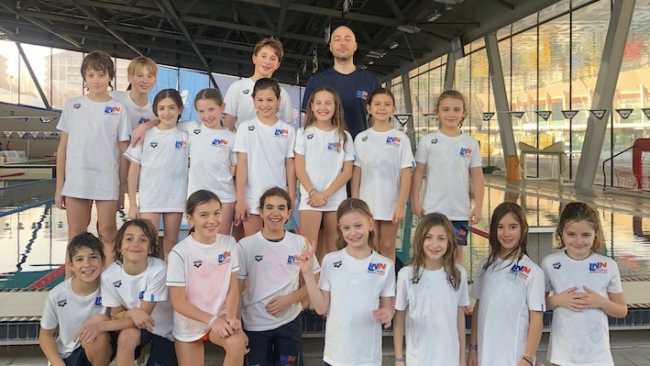 foto gruppo esordienti libertas nuoto