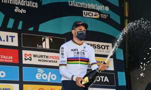 ganna tirreno a 22 cinque