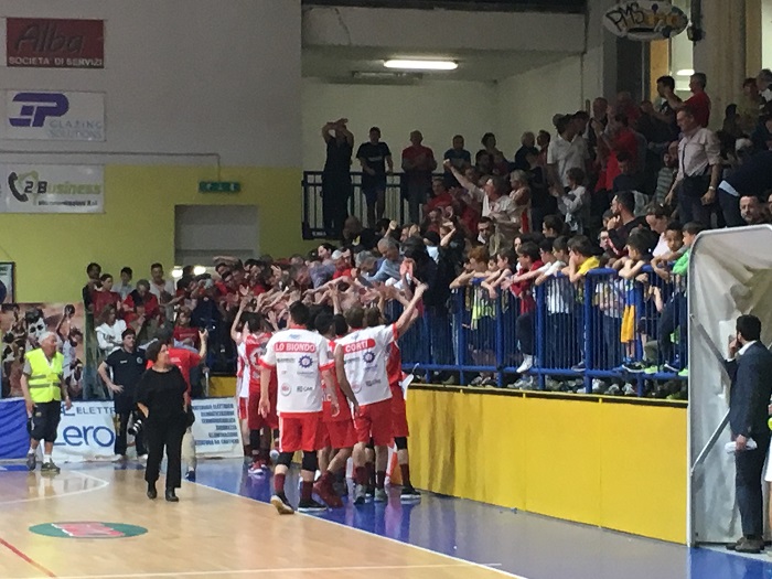 La Mamy Oleggio pareggia la serie. Domani al PalaEolo la gara che vale una stagione