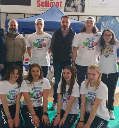 URBAN E RAINBOW CHEERS