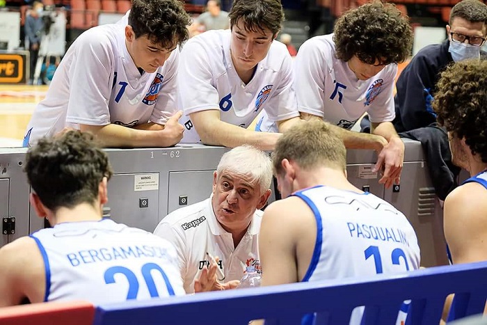 Il Teens Basket cambia guida tecnica