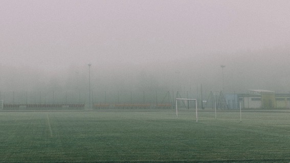 campo calcio nebbia 2