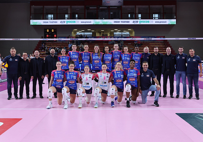 Volley: stasera al Pala Igor il big match con Conegliano