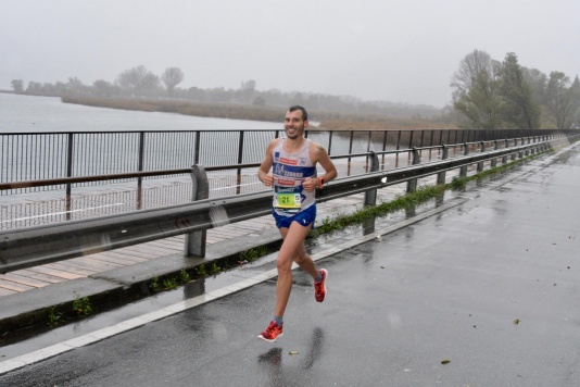 1 uomo maratona Andrea Soffientini gara