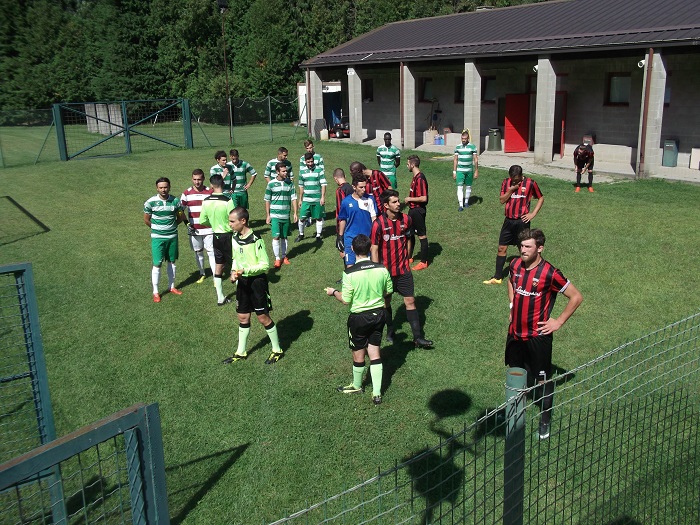 L'Omegna brinda in coppa con Elca e Kouadio.